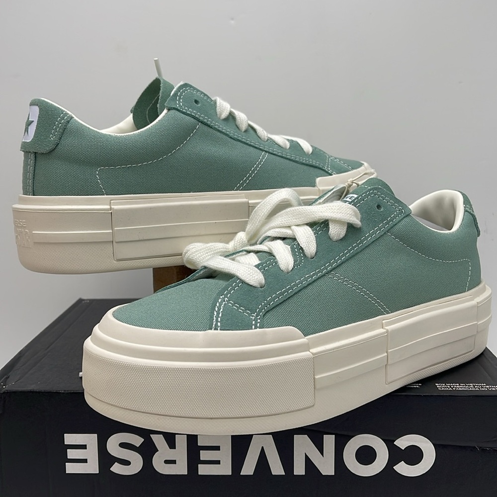 Converse Men’s CTAS CRUISE OX
HERBY/EGRET/WHITE A09842C Platforms Sneakers